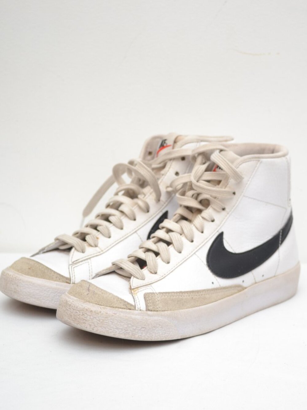 Nike Blazer Hi Top Leather Shoes White Black Swoosh Size 6Y